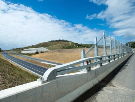 Four-lane divided highway construction on the Kundabung to Kempsey Pacific Highway upgrade, NSW